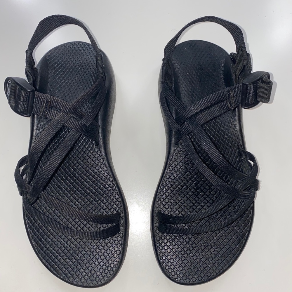 Women’s size 8 chacos